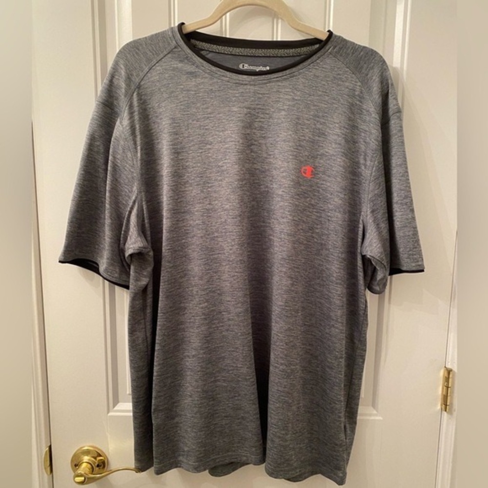 NWOT MENS SIZE XL CHAMPION NAVY T SHIRT